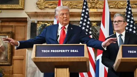 Donald Trump Suggests Starmer May Deploy Armed Forces to Control UK Frontiers